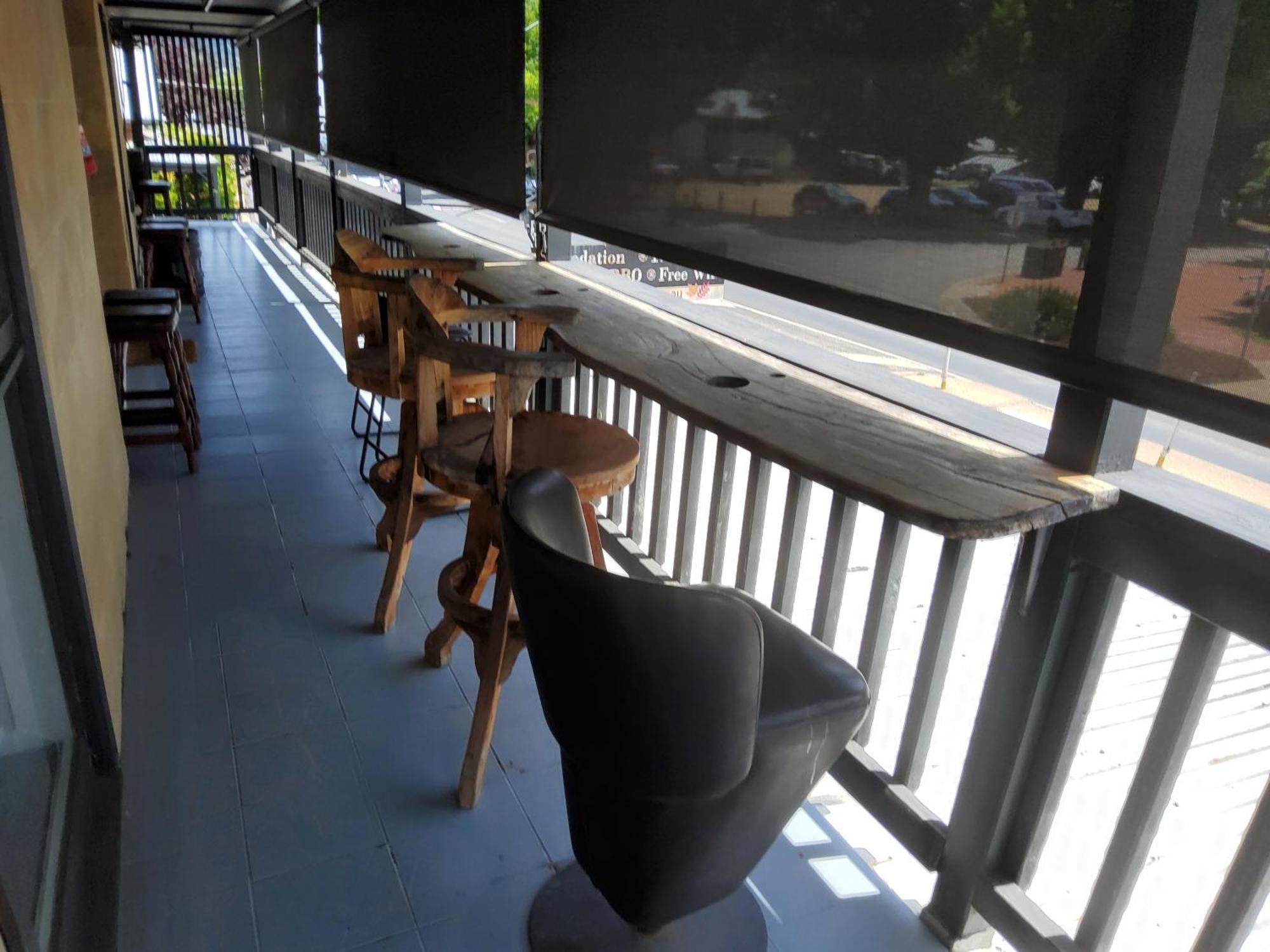 Coach House Inn Bright Bagian luar foto