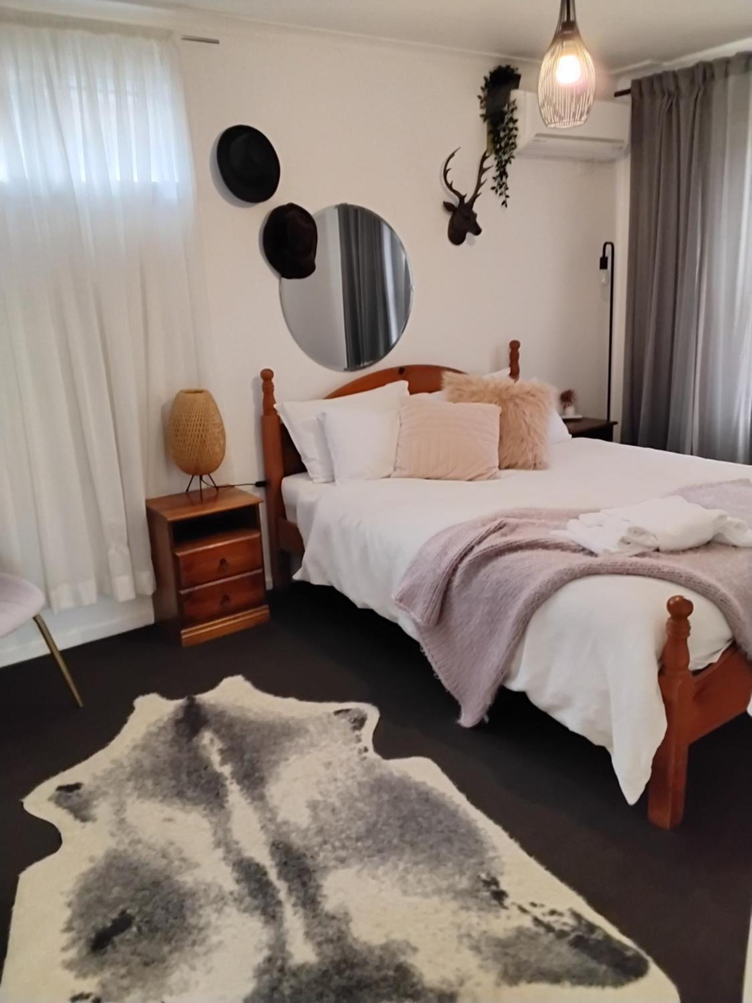 Coach House Inn Bright Ruang foto