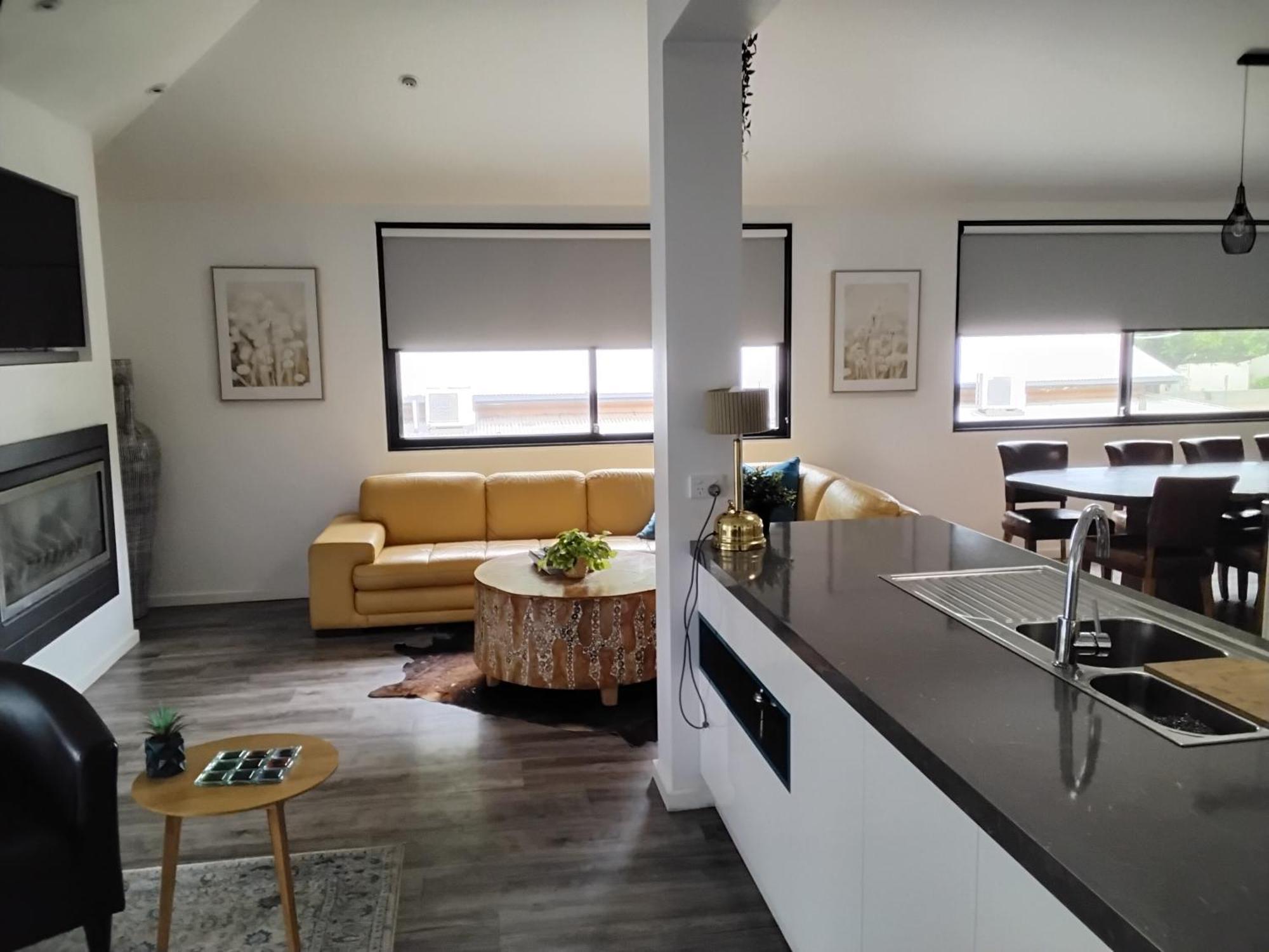 Coach House Inn Bright Ruang foto
