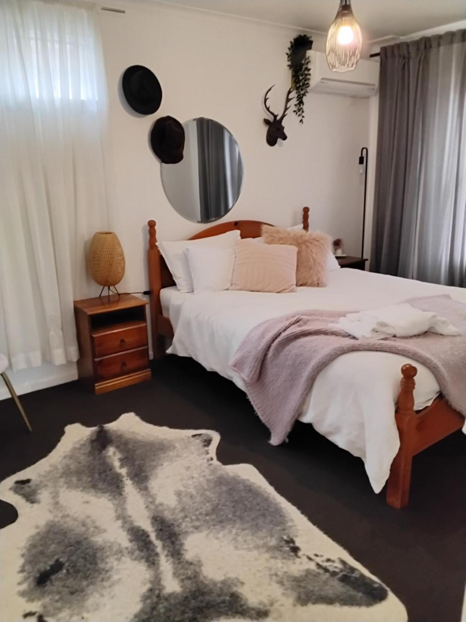 Coach House Inn Bright Ruang foto
